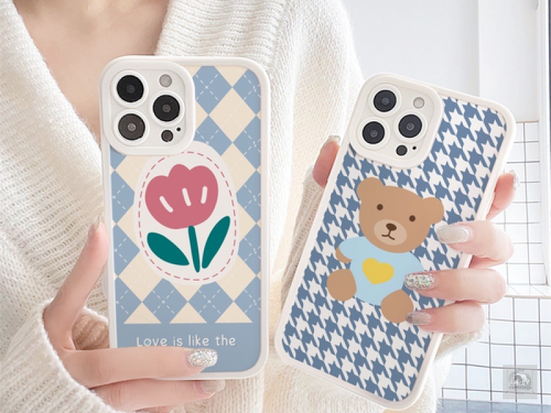 Ốp Tulip và Gấu caro